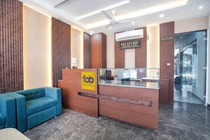 Reception - FabHotel Prime Jashan Paradise - MP Nagar (Bhopal)
