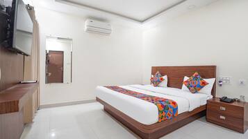Egyptian cotton sheets, premium bedding, in-room safe