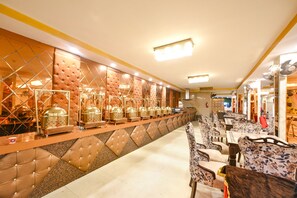 Restaurant - Fabhotel Royal Mountain (Faridabad)