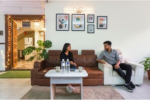 Lobby sitting area - Fabexpress Star Light (Pune)