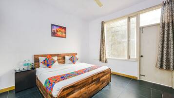Deluxe Room | Egyptian cotton sheets, premium bedding, in-room safe, free WiFi