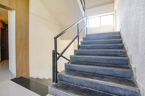 Lobby - Fabexpress Harshita Inn (Navi Mumbai)