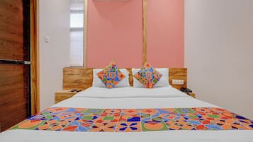 Egyptian cotton sheets, premium bedding, free WiFi, bed sheets