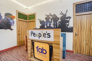 Reception - Fabhotel Triweni Palace (Karchana)