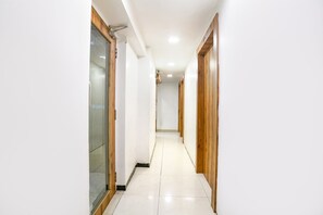Lobby - Fabhotel Shiv Leela Grand (Mumbai)