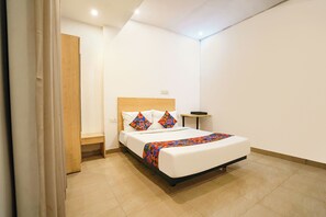 Egyptian cotton sheets, premium bedding, free WiFi, bed sheets