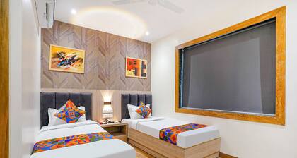Fabhotel Riza International