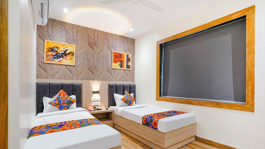 Fabhotel Riza International