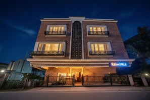 Interior entrance - Fabhotel Mumbai Corporate Rooms Jb Nagar (Mumbai)