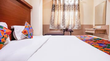 Egyptian cotton sheets, premium bedding, free WiFi, bed sheets