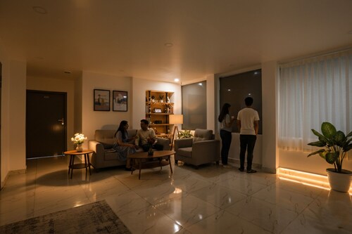 Fabhotel Villa The Suites