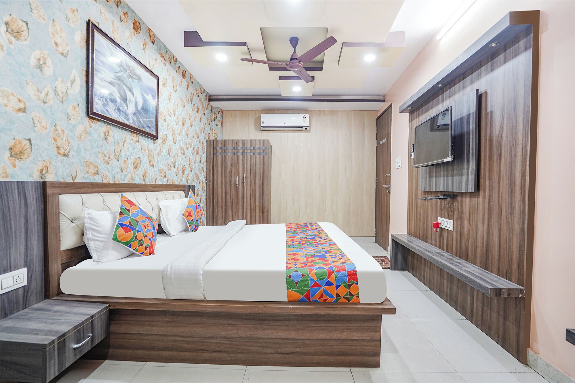 Premium bedding, free WiFi, bed sheets