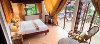 Beachside Villa - Near White Lotus Hotel