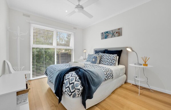 3 bedrooms, iron/ironing board, WiFi, bed sheets