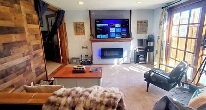 Cute 1 bdrm studio. Perfect to get away from the hustle and bustle of city life.