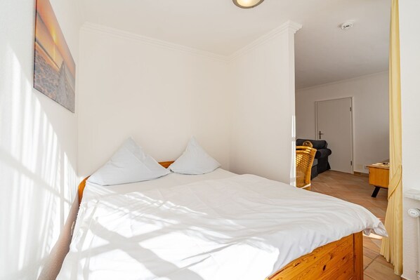 1 habitación, wifi y ropa de cama