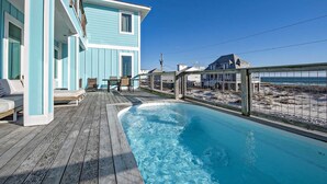 Pool - Spacious 7-bedroom house with private pool in awesome Gulf Shores (Gulf Shores)