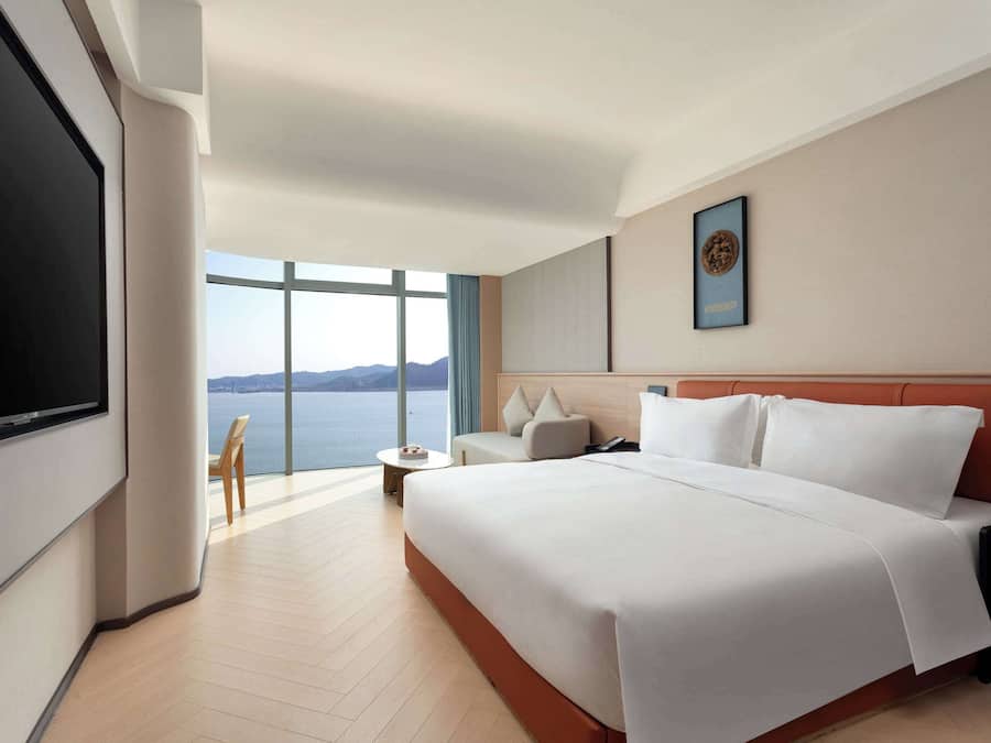 Deluxe-Zimmer, 1 King-Bett, Nichtraucher, Meerblick | Schreibtisch