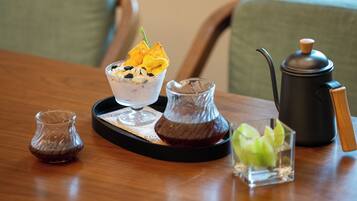 Couples’ dining