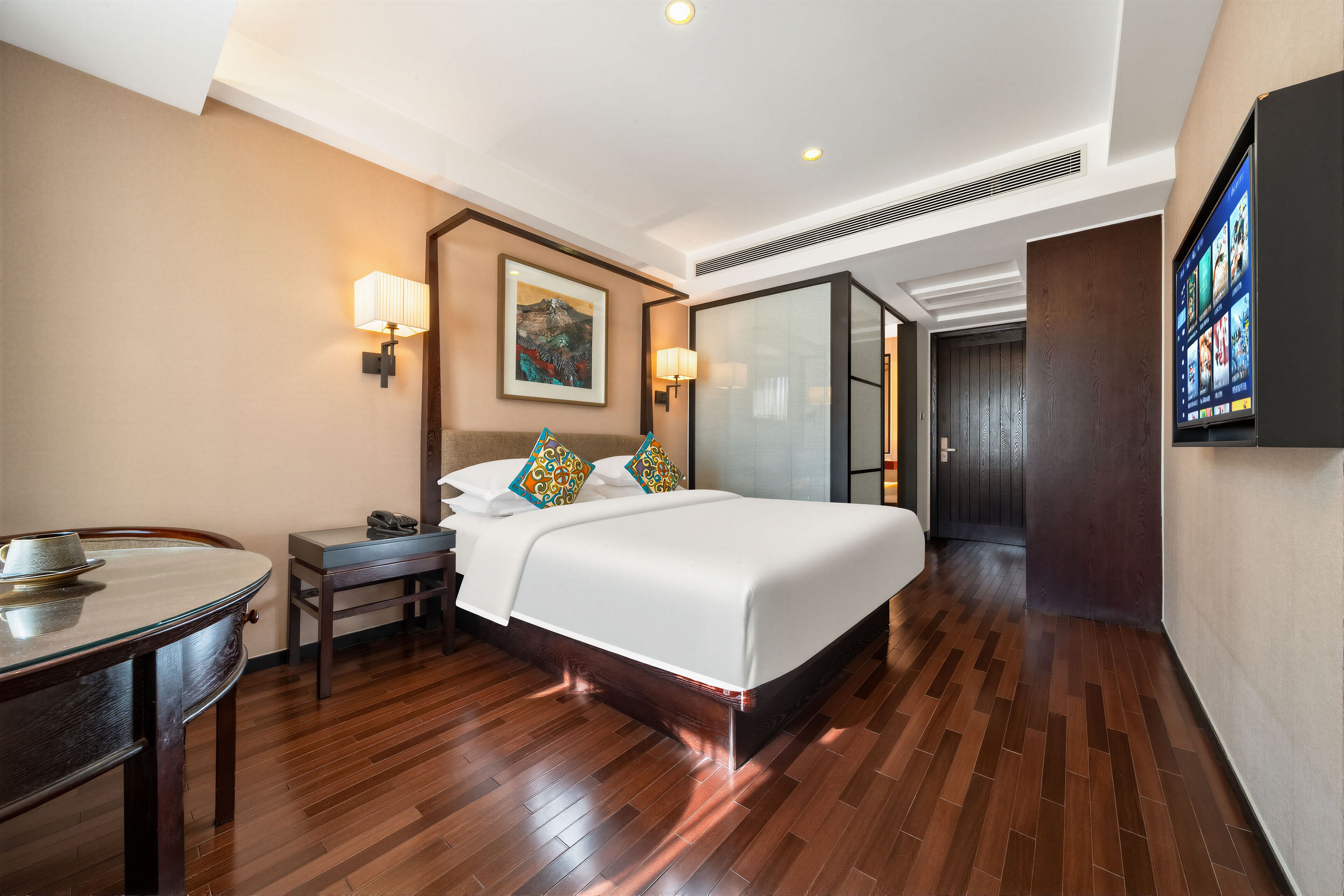 Free minibar, in-room safe, laptop workspace, blackout curtains