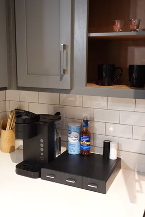 Miscellaneous - Houston Luxury Apartment (Houston)