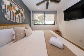 2 chambres, bureau, Wi-Fi, draps fournis