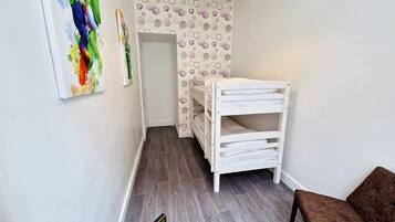 2 chambres, accĂšs Internet, draps fournis