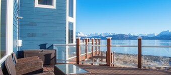 Lakeshore Lodges