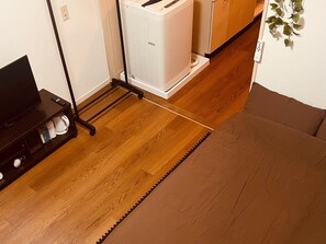 1 makuuhuone, työpöytä, silitysrauta/-lauta, ilmainen Wi-Fi