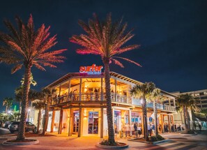 Exterior - Cozy 1-bedroom cottage with WiFi and AC in charming Jacksonville (Jacksonville)