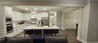 Masters Rental 2025: Spacious 5-bedroom Pet Friendly, Corner lot, Wifi
