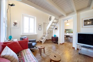 TV - Casa Cortese in Center Town (Lucca)