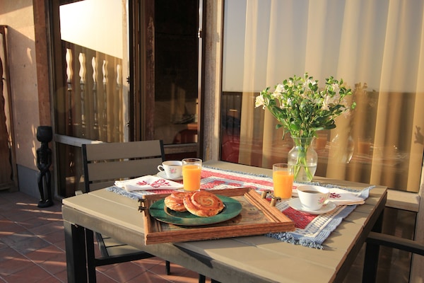 Standard Double Room | Desk, free WiFi, bed sheets