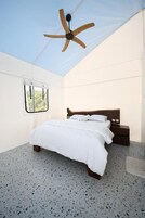 4 bedrooms, blackout drapes, free wired internet