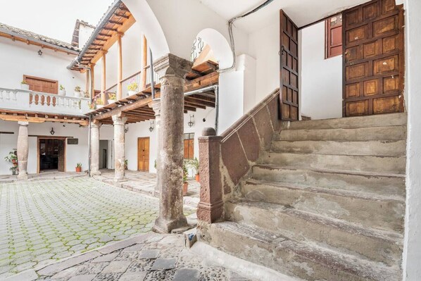 Exterior - TRAVELER'S HOUSE (Quito)