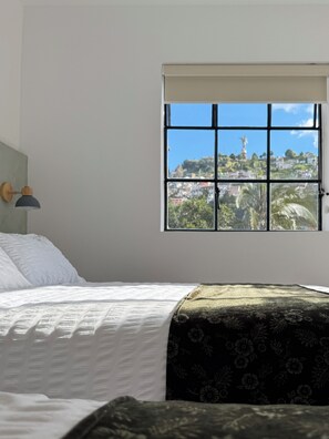 Superior Suite, Mountain View | Laptop workspace, free WiFi - TRAVELER'S HOUSE  (Quito)