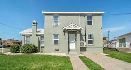 Charming Home in Perfect Central Spot