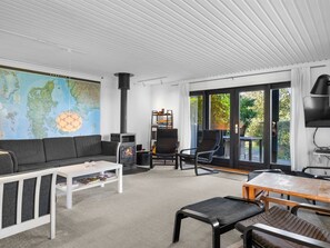 Televisie en een open haard