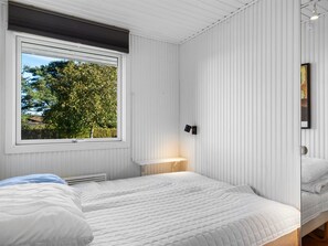 3 bedrooms, internet