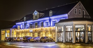 Front of property - Hotel Birksø (Ry)