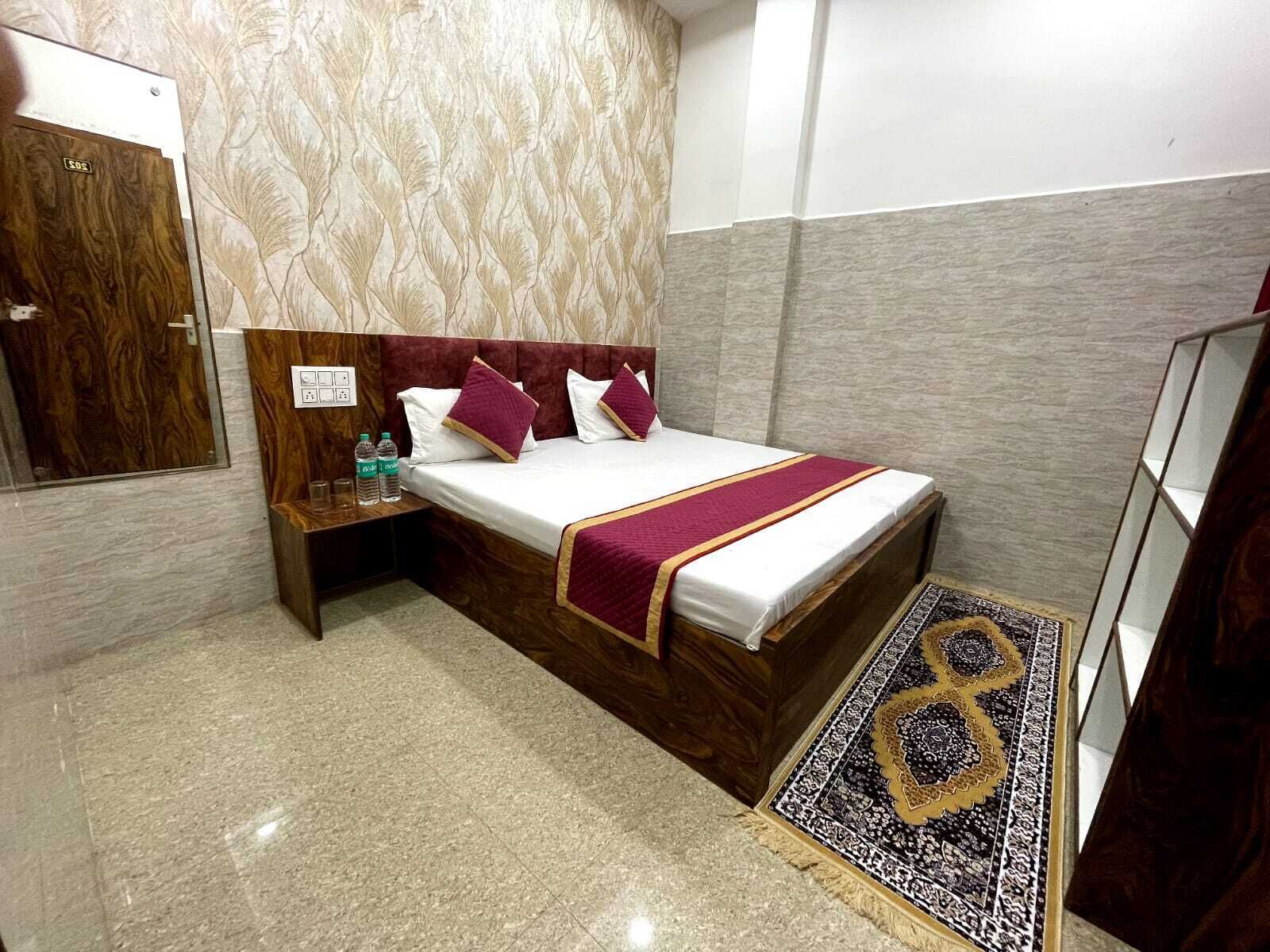 Deluxe Room | Desk, laptop workspace, soundproofing, free WiFi