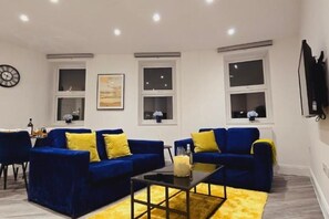 Living area - Abbey Corner By Nivaas 4 : One-Bedroom Apartment
(Reading)