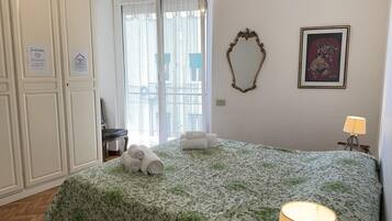 2 chambres, fer et planche Ă repasser, Wi-Fi, draps fournis