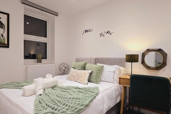 1 bedroom, iron/ironing board, WiFi, bed sheets