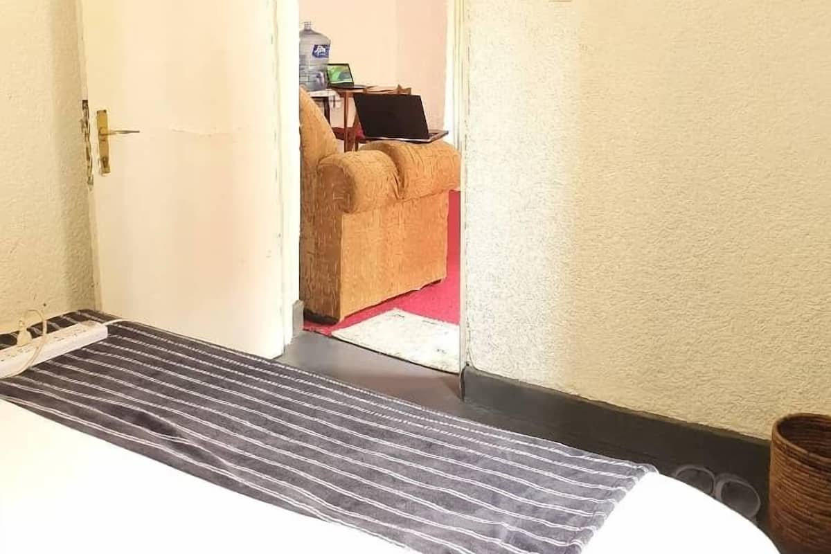 Standard Room, Garden View | Desk, iron/ironing board, free WiFi