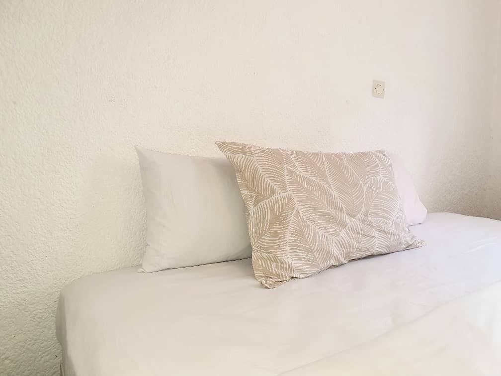 Bureau, fer et planche à repasser, Wi-Fi gratuit