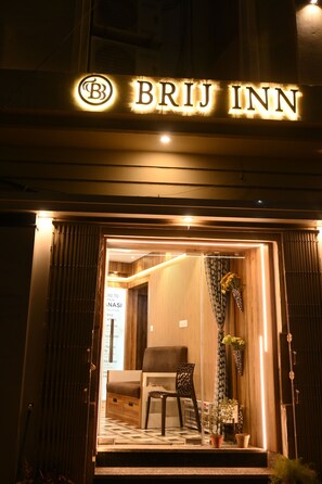 Fachada de la propiedad