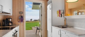 "Krum" - 300m from the sea by Interhome
