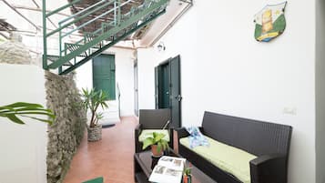 Classic Double or Twin Room, Patio, Garden View | Terrace/patio