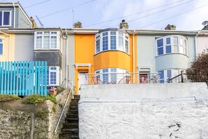 Exterior - Number Eleven - Harbour Views (Brixham)